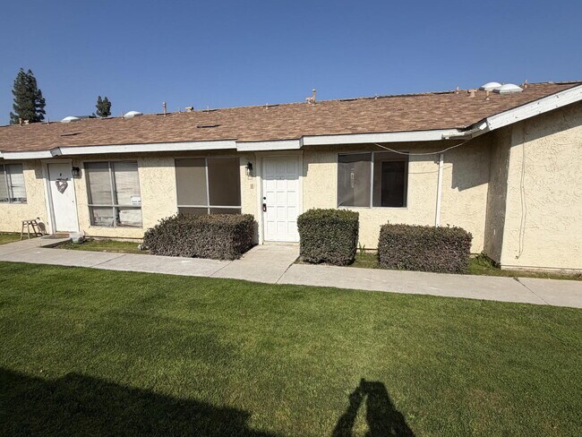 Building Photo - Modern Finishes, Bright Spaces, Ready for You