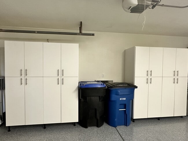 Building Photo - 678 Dockery Pl