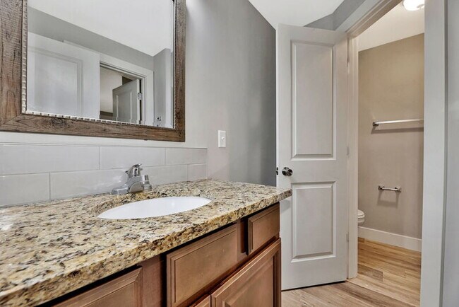 Building Photo - 2216 Quivira Cir