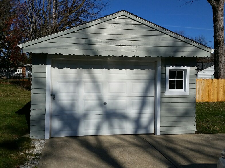 Building Photo - 1216 Orchard Heights Dr