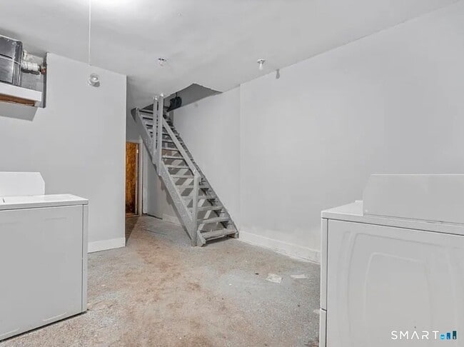 Building Photo - 31 Whittier St