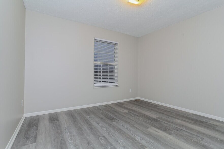 Building Photo - 3255 Cypress Point Ct