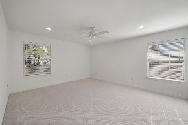Building Photo - 5305 Emerson Ave
