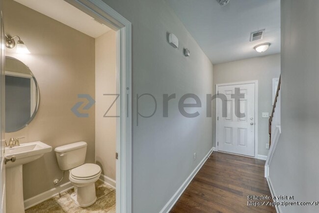 Building Photo - 268 E Webber Ln