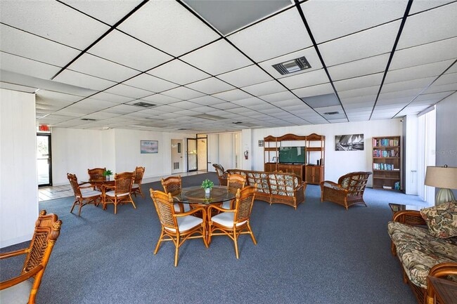 Building Photo - 6218 Palma Del Mar Blvd S