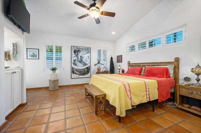 Building Photo - 53845 Avenida Cortez