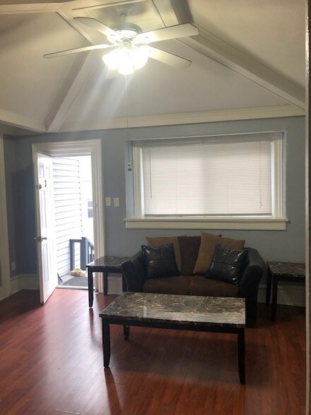 Primary Photo - 309 Columbus Ave