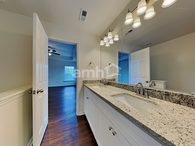 Building Photo - 415 Caperton Way