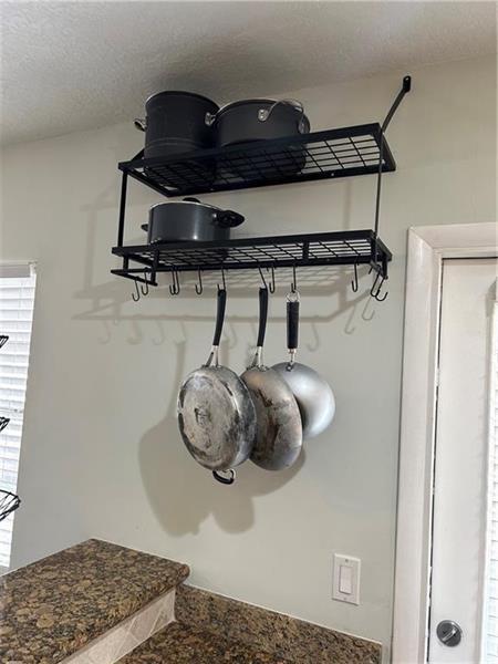 Building Photo - 2737 NE 28th St