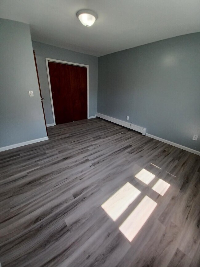 Building Photo - 6108 Durham Ave