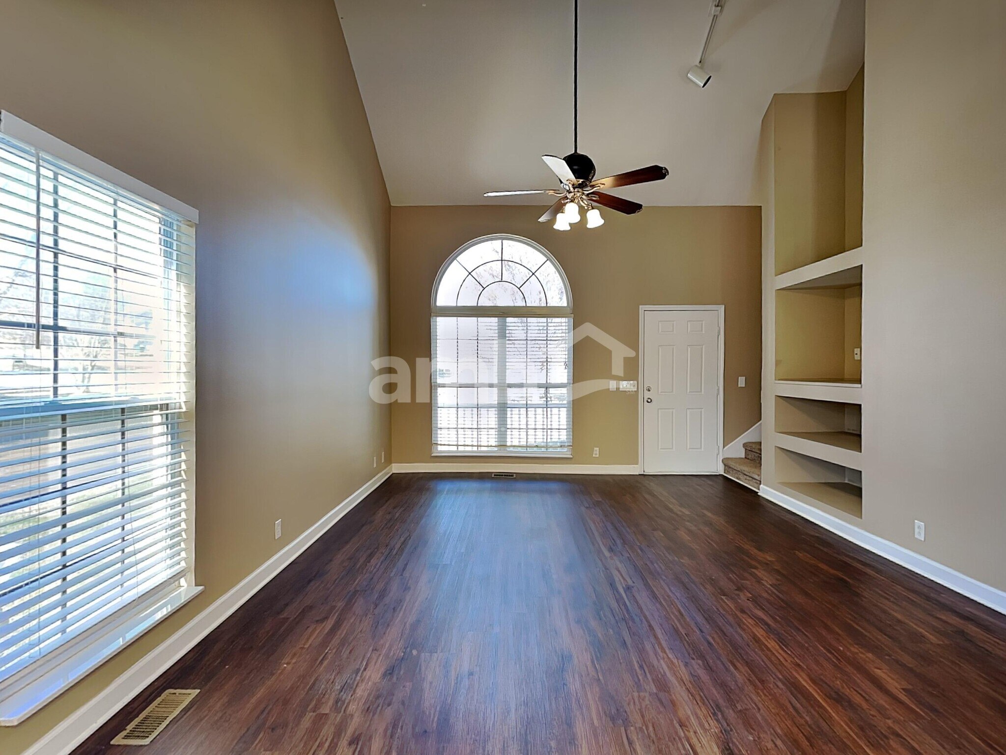 Building Photo - 112 Settlers Way