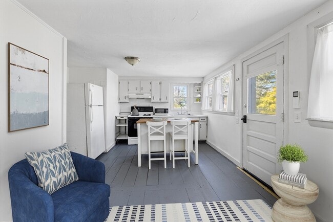 Building Photo - 9 Nonantum Rd