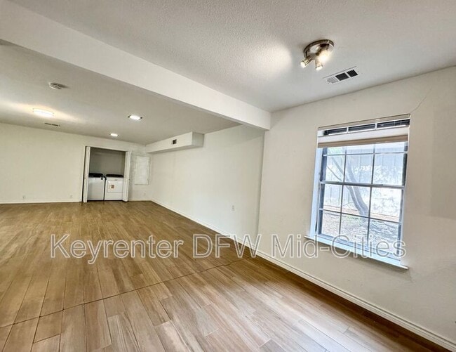 Building Photo - 13411 Charcoal Ln