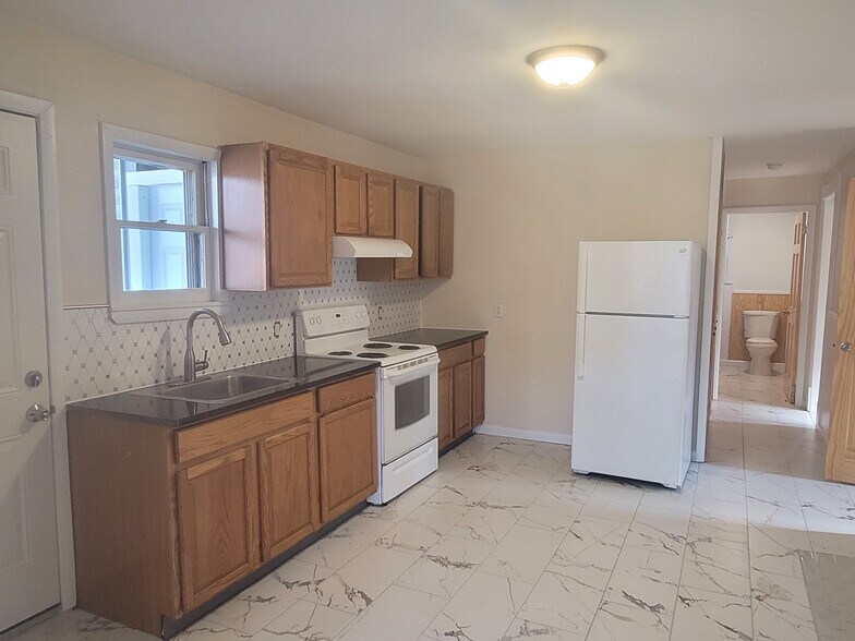 Kitchen - 4 115th St