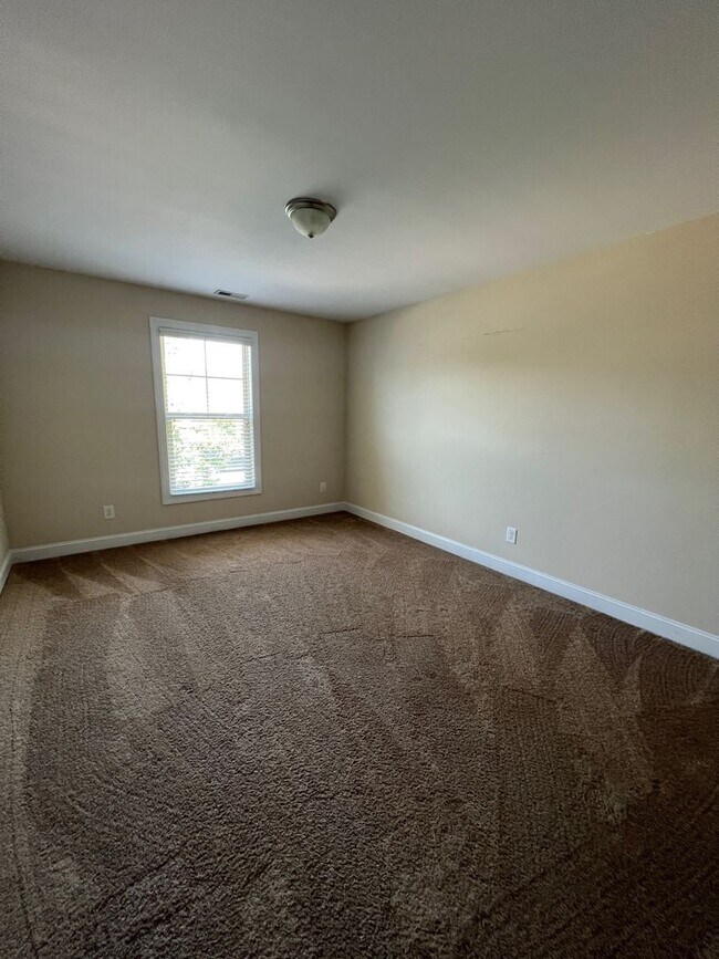 Building Photo - Beautiful 4 Bedroom, 3 Bath Home in Hope M...
