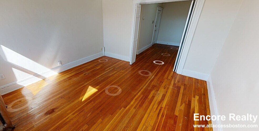 Building Photo - 15 Egremont Rd