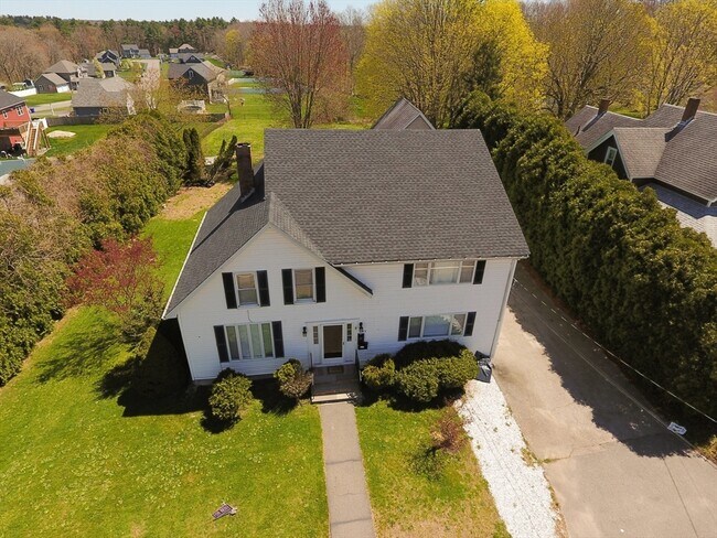 Building Photo - 1246 Somerset Ave