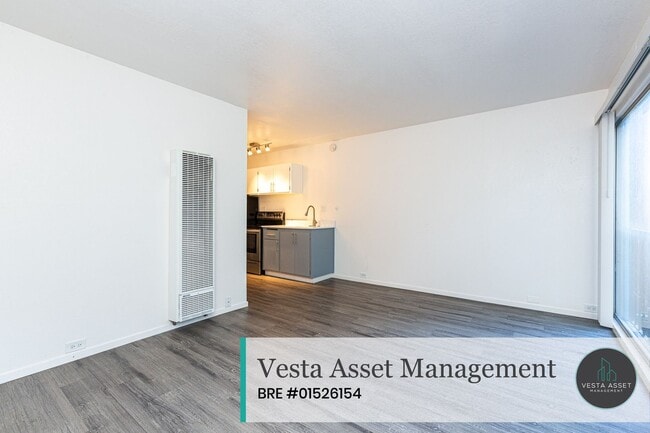 Building Photo - 225 Clifton St