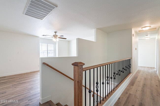 Building Photo - 4244 E Gleneagle Dr