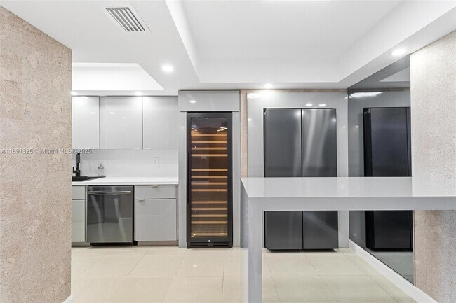 Building Photo - 9801 Collins Ave