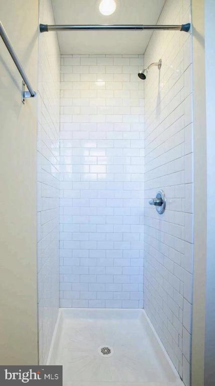 Building Photo - 1206 E Palmer St