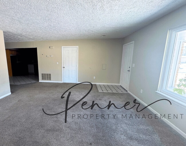 Building Photo - 401 NE Austin St