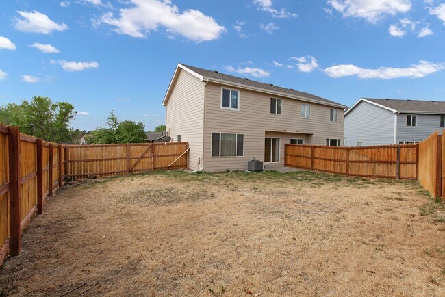 Building Photo - 430-432 Sundance Cir N