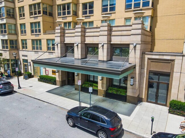 Building Photo - 88 Morgan St