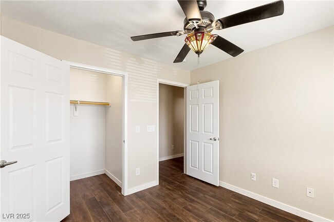 Building Photo - 5492 Mercury Springs Dr