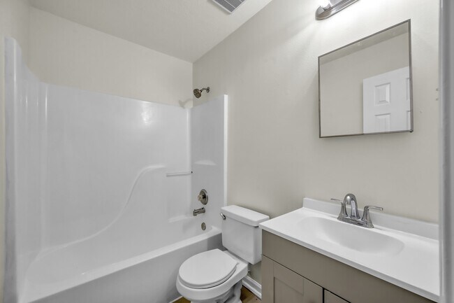 Building Photo - 28715 Fox Lynn Dr