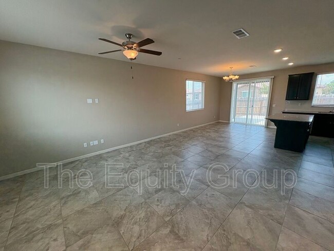 Building Photo - 3234 N Noyes Ct