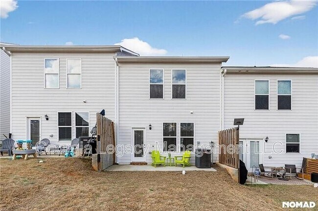Building Photo - 110 Greenview Ct