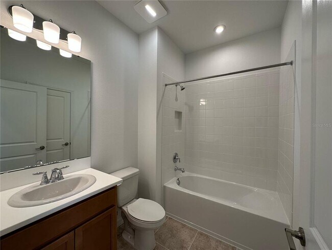 Building Photo - 2190 Ridge Pointe Ln