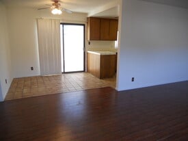Building Photo - 4451 W 161st St