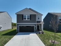 Building Photo - **RARE FIND: LIKE NEW, ONE-OWNER, 5-BED, 3-BATH HOME BUILT IN 2025 IN A NEIGHBORHOOD WITH RESORT-...