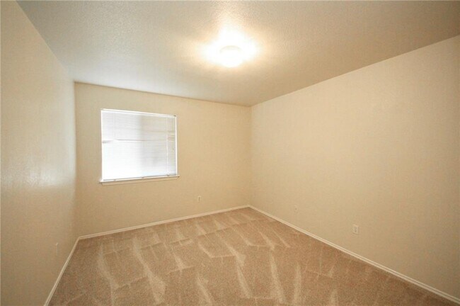 Building Photo - 7937 Luling Ln