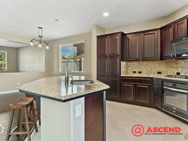 Building Photo - Stunning 4 bedroom Home In Gated Community!