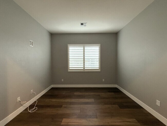 Building Photo - Beautiful single story Toll Brothers Home in The Prestiges Stonebrook Community