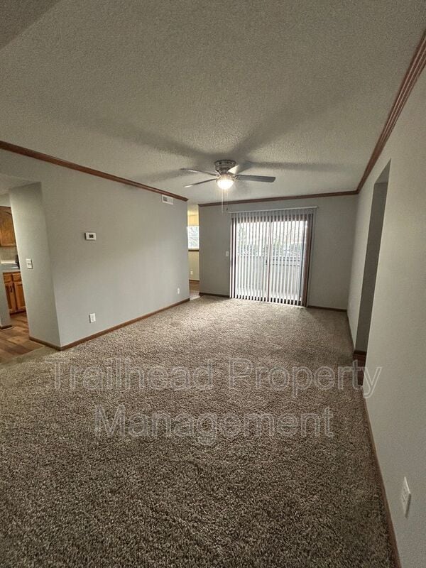 Building Photo - 3405 NW Duncan Rd