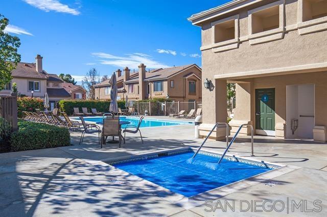 Building Photo - 9497 Questa Pointe