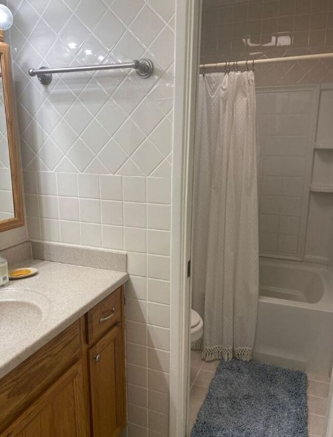 Building Photo - 1341 E Fort Lowell Rd