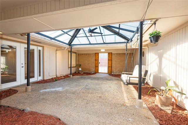 Building Photo - 3333 Sunrise Dr