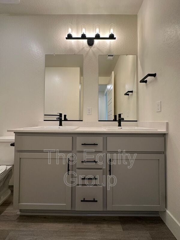 Building Photo - 6925 W Grove Ave