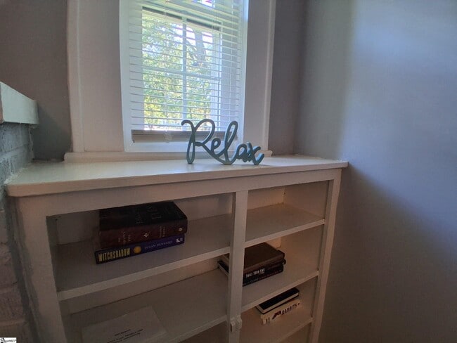 Building Photo - 506 Pinckney St