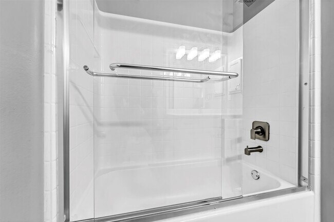 Building Photo - 3925 Lowden St