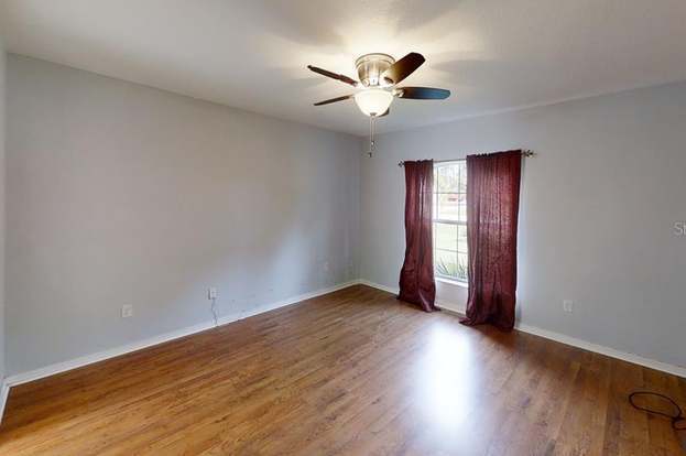 Building Photo - 2 Upland Pl
