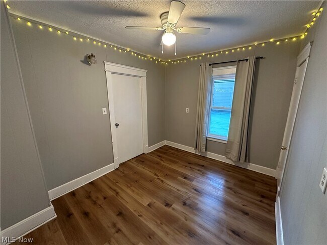 Building Photo - 4408 Alpha Ave