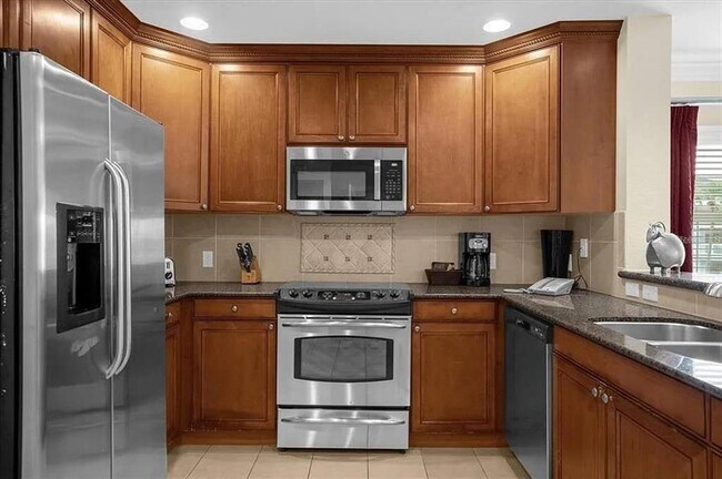 Building Photo - 7601 Cabana Ct