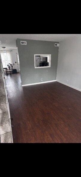 Primary Photo - 208 Blue Ridge Dr