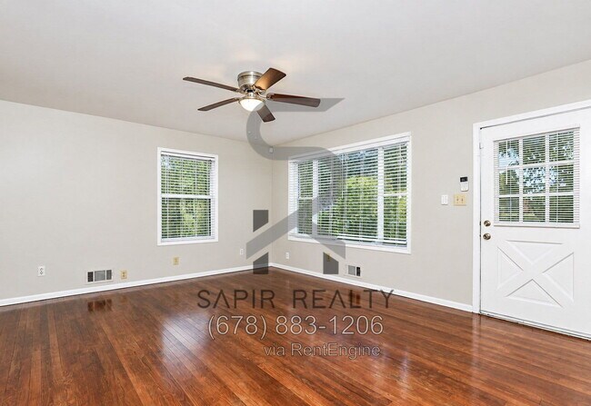 Building Photo - 2030 Austin Dr